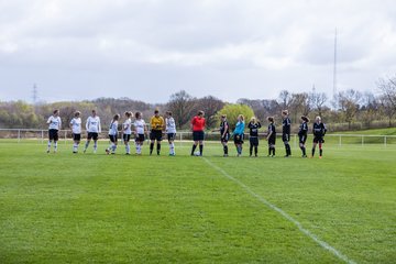 Bild 24 - Frauen SV Henstedt Ulzburg2 : TSV Schoenberg : Ergebnis: Abbruch